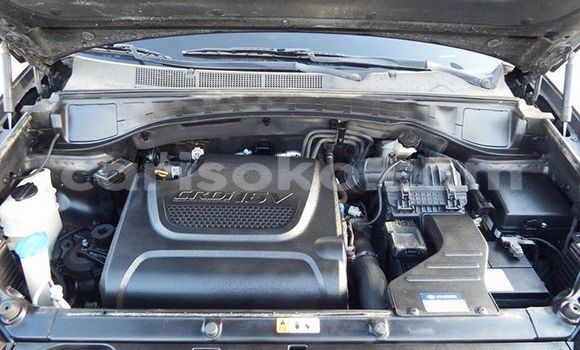 Sayi Na hannu Hyundai Santa Fe Gris Mota in Gicumbi a Rwanda Sayi Na hannu Hyundai Santa Fe Gris Mota in Gicumbi a Rwanda