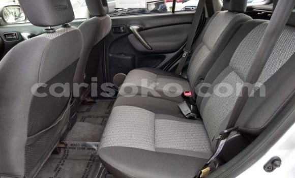 Sayi Imported Toyota RAV4 Gris Mota in Rusizi a Rwanda Sayi Imported Toyota RAV4 Gris Mota in Rusizi a Rwanda