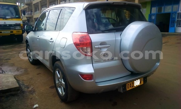 اشتري مستعمل Toyota RAV4 Gris سيارة في Kigali في Rwanda اشتري مستعمل Toyota RAV4 Gris سيارة في Kigali في Rwanda