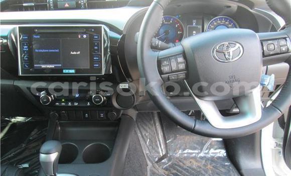 اشتري Imported Toyota Hilux Blanc سيارة في Gisenyi في Gisenyi اشتري Imported Toyota Hilux Blanc سيارة في Gisenyi في Gisenyi