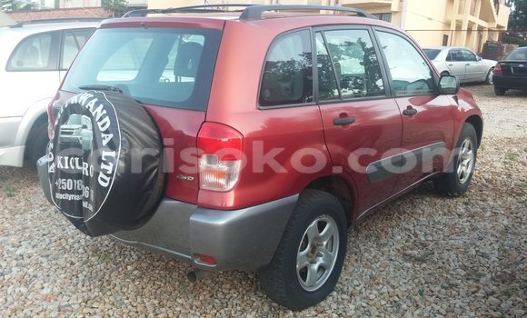Acheter Occasion Voiture Toyota RAV4 Rouge à Kigali, Rwanda Acheter Occasion Voiture Toyota RAV4 Rouge à Kigali, Rwanda