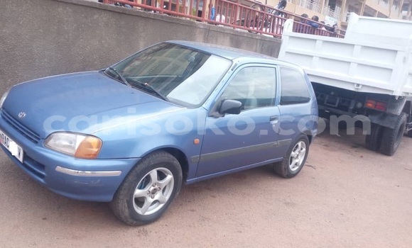 Sayi Na hannu Toyota Starlet Bleu Mota in Kigali a Rwanda Sayi Na hannu Toyota Starlet Bleu Mota in Kigali a Rwanda