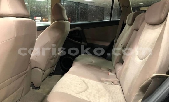 Sayi Imported Toyota RAV4 Noir Mota in Kibeho a Rwanda Sayi Imported Toyota RAV4 Noir Mota in Kibeho a Rwanda