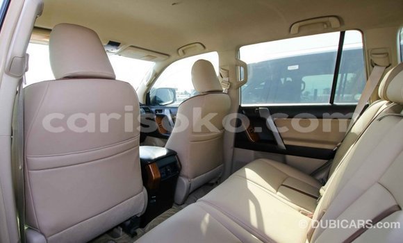 Acheter Import Voiture Toyota Prado Blanc à Import - Dubai, Rwanda Acheter Import Voiture Toyota Prado Blanc à Import - Dubai, Rwanda