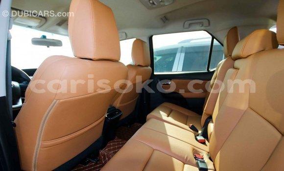 Acheter Import Voiture Toyota Fortuner Autre à Import - Dubai, Rwanda Acheter Import Voiture Toyota Fortuner Autre à Import - Dubai, Rwanda