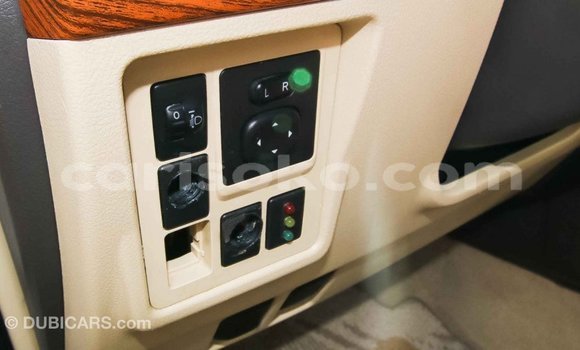 Sayi Imported Toyota Prado Blanc Mota in Import - Dubai a Rwanda Sayi Imported Toyota Prado Blanc Mota in Import - Dubai a Rwanda