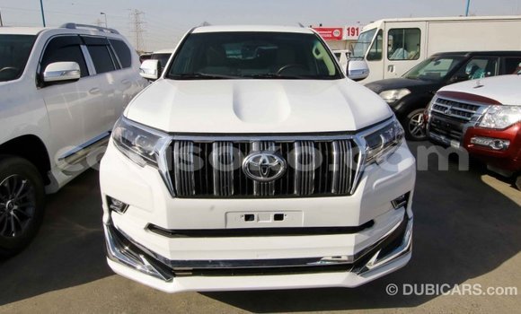 Acheter Import Voiture Toyota Prado Blanc à Import - Dubai, Rwanda Acheter Import Voiture Toyota Prado Blanc à Import - Dubai, Rwanda