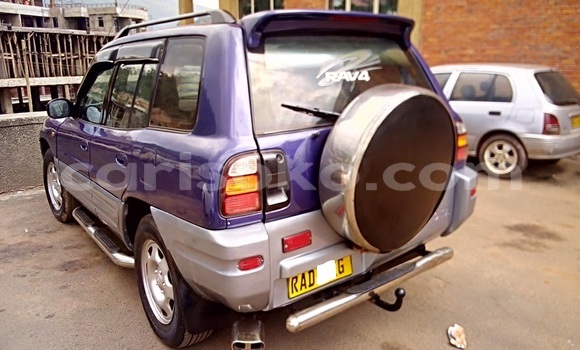 اشتري مستعمل Toyota RAV4 Bleu سيارة في Kigali في Rwanda اشتري مستعمل Toyota RAV4 Bleu سيارة في Kigali في Rwanda