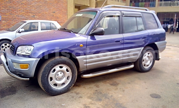 اشتري مستعمل Toyota RAV4 Bleu سيارة في Kigali في Rwanda اشتري مستعمل Toyota RAV4 Bleu سيارة في Kigali في Rwanda