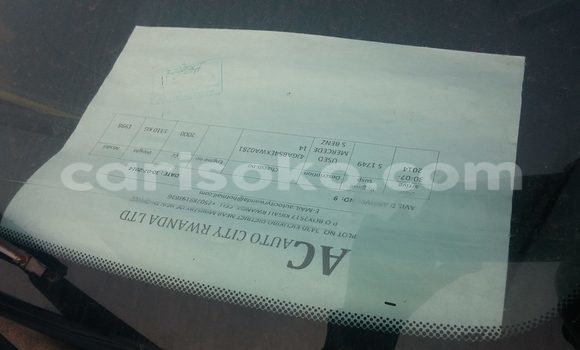 Acheter Occasion Voiture Mercedes-Benz 190 Blanc à Kigali, Rwanda Acheter Occasion Voiture Mercedes-Benz 190 Blanc à Kigali, Rwanda