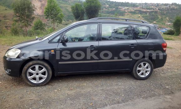 Acheter Occasion Voiture Toyota Avensis Noir à Kigali au Rwanda Acheter Occasion Voiture Toyota Avensis Noir à Kigali au Rwanda