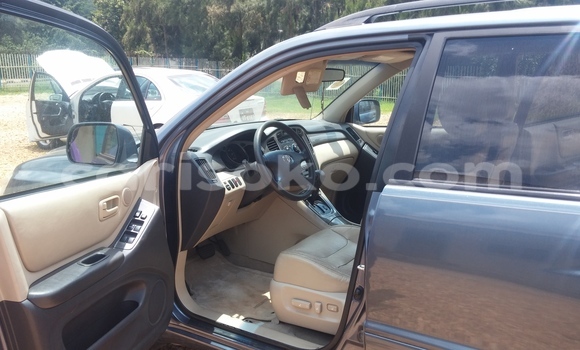 Acheter Occasion Voiture Toyota Highlander Autre à Kigali, Rwanda Acheter Occasion Voiture Toyota Highlander Autre à Kigali, Rwanda