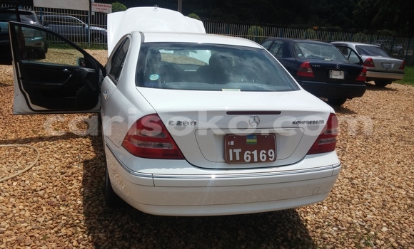 Acheter Occasion Voiture Mercedes-Benz C–Class Autre à Kigali, Rwanda Acheter Occasion Voiture Mercedes-Benz C–Class Autre à Kigali, Rwanda