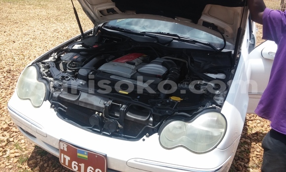 Acheter Occasion Voiture Mercedes-Benz C–Class Autre à Kigali, Rwanda Acheter Occasion Voiture Mercedes-Benz C–Class Autre à Kigali, Rwanda