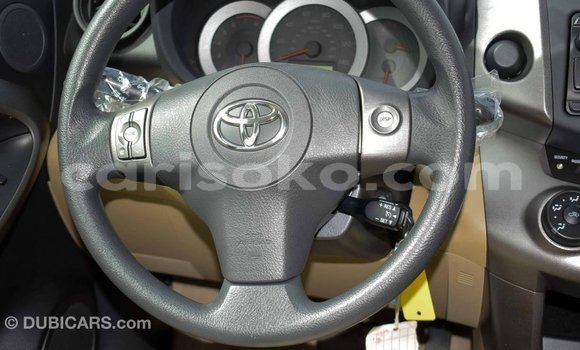 Buy Import Toyota HiAce Other Truck in Import - Dubai in Rwanda Buy Import Toyota HiAce Other Truck in Import - Dubai in Rwanda