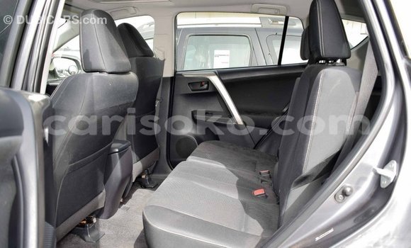 Buy Import Toyota HiAce Other Truck in Import - Dubai in Rwanda Buy Import Toyota HiAce Other Truck in Import - Dubai in Rwanda