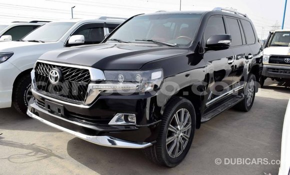 Acheter Import Voiture Toyota Land Cruiser Noir à Import - Dubai, Rwanda Acheter Import Voiture Toyota Land Cruiser Noir à Import - Dubai, Rwanda