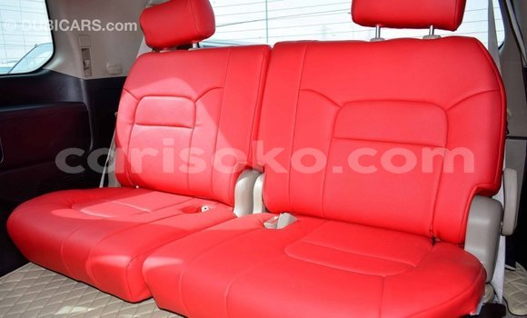 Acheter Import Voiture Toyota Land Cruiser Noir à Import - Dubai, Rwanda Acheter Import Voiture Toyota Land Cruiser Noir à Import - Dubai, Rwanda