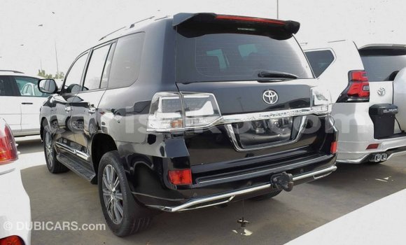 Acheter Import Voiture Toyota Land Cruiser Noir à Import - Dubai, Rwanda Acheter Import Voiture Toyota Land Cruiser Noir à Import - Dubai, Rwanda
