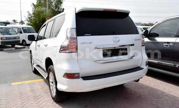 Acheter Import Voiture Lexus GX Blanc à Import - Dubai, Rwanda Acheter Import Voiture Lexus GX Blanc à Import - Dubai, Rwanda