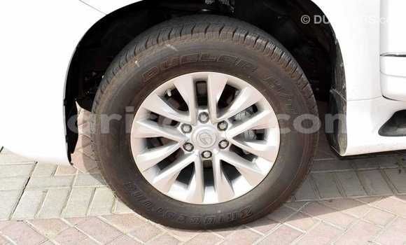 Acheter Import Voiture Lexus GX Blanc à Import - Dubai, Rwanda Acheter Import Voiture Lexus GX Blanc à Import - Dubai, Rwanda