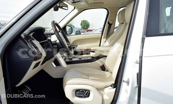 Acheter Import Voiture Land Rover Range Rover Blanc à Import - Dubai, Rwanda Acheter Import Voiture Land Rover Range Rover Blanc à Import - Dubai, Rwanda