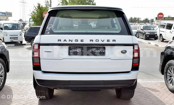 Acheter Import Voiture Land Rover Range Rover Blanc à Import - Dubai, Rwanda Acheter Import Voiture Land Rover Range Rover Blanc à Import - Dubai, Rwanda