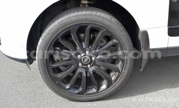 Acheter Import Voiture Land Rover Range Rover Blanc à Import - Dubai, Rwanda
