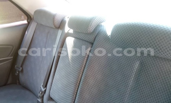 اشتري مستعمل Toyota Yaris Bleu سيارة في Musanze في Rwanda اشتري مستعمل Toyota Yaris Bleu سيارة في Musanze في Rwanda