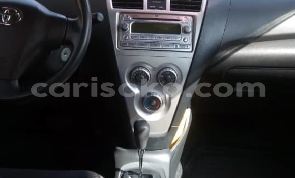 اشتري مستعمل Toyota Yaris Bleu سيارة في Musanze في Rwanda اشتري مستعمل Toyota Yaris Bleu سيارة في Musanze في Rwanda