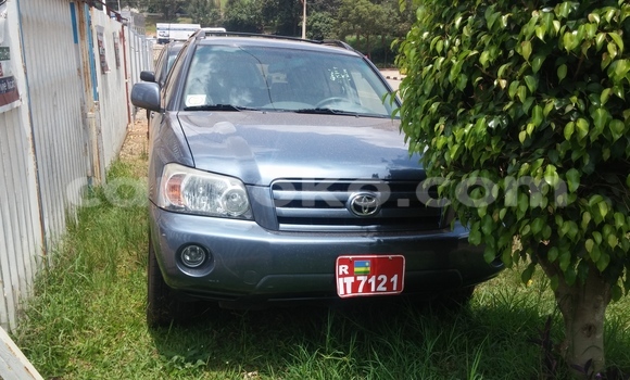 Acheter Occasion Voiture Toyota Highlander Noir à Kigali, Rwanda Acheter Occasion Voiture Toyota Highlander Noir à Kigali, Rwanda