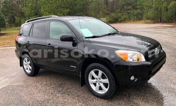Acheter Import Voiture Toyota RAV4 Noir à Kigali, Rwanda Acheter Import Voiture Toyota RAV4 Noir à Kigali, Rwanda
