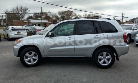 Sayi Imported Toyota RAV4 Gris Mota in Nyamagabe a Rwanda Sayi Imported Toyota RAV4 Gris Mota in Nyamagabe a Rwanda