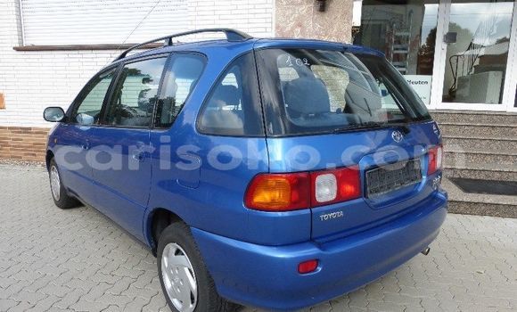 Sayi Imported Toyota Picnic Bleu Mota in Cyangugu a Cyangugu Sayi Imported Toyota Picnic Bleu Mota in Cyangugu a Cyangugu