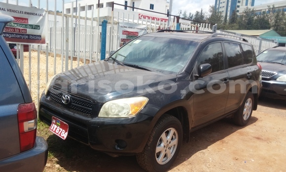 Acheter Occasion Voiture Toyota RAV4 Noir à Kigali, Rwanda Acheter Occasion Voiture Toyota RAV4 Noir à Kigali, Rwanda