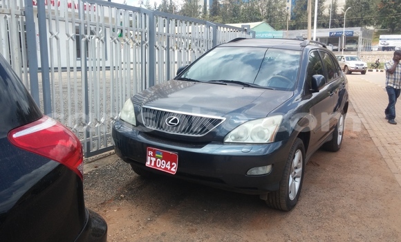 Acheter Occasion Voiture Lexus RX 330 Noir à Kigali, Rwanda Acheter Occasion Voiture Lexus RX 330 Noir à Kigali, Rwanda
