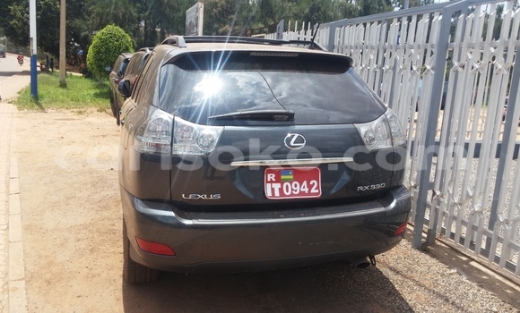 Acheter Occasion Voiture Lexus RX 330 Noir à Kigali, Rwanda Acheter Occasion Voiture Lexus RX 330 Noir à Kigali, Rwanda