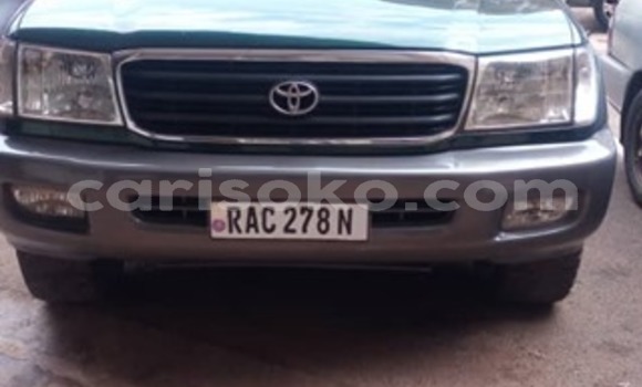 Buy Used Toyota Land Cruiser Prado Green Car in Kigali in Rwanda Buy Used Toyota Land Cruiser Prado Green Car in Kigali in Rwanda