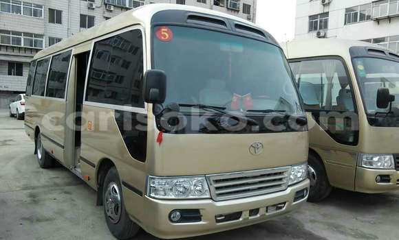 Acheter Occasion Voiture Toyota Coaster Autre à Kigali au Rwanda Acheter Occasion Voiture Toyota Coaster Autre à Kigali au Rwanda
