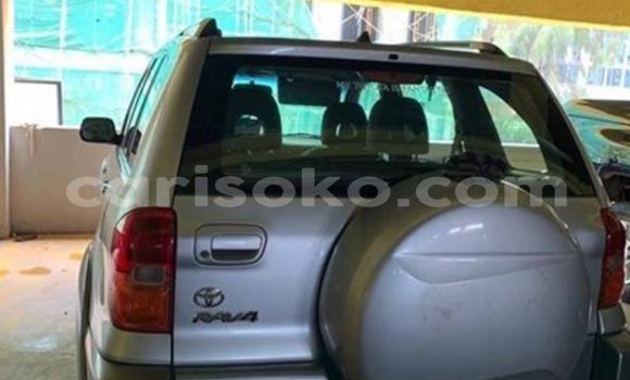 Buy Used Toyota RAV4 Silver Car in Kigali in Rwanda Buy Used Toyota RAV4 Silver Car in Kigali in Rwanda