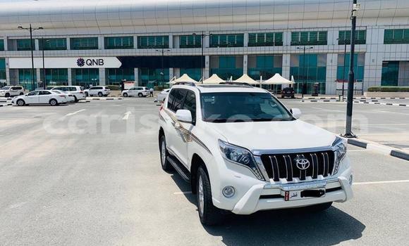 Sayi Na hannu Toyota Land Cruiser Prado Blanc Mota in Kigali a Rwanda Sayi Na hannu Toyota Land Cruiser Prado Blanc Mota in Kigali a Rwanda