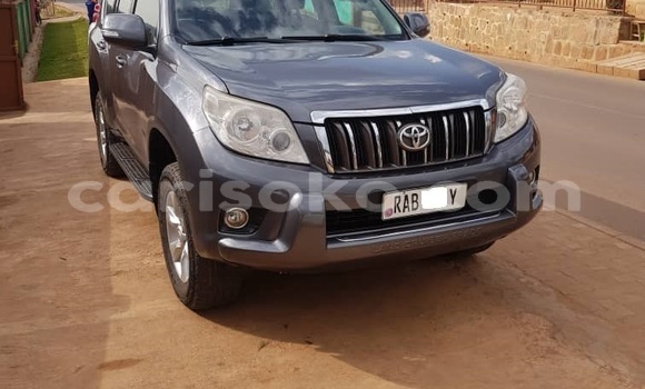Sayi Na hannu Toyota Prado Marron Mota in Kigali a Rwanda Sayi Na hannu Toyota Prado Marron Mota in Kigali a Rwanda