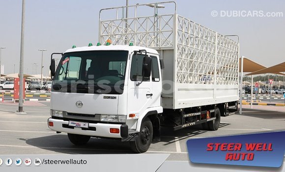 اشتري Imported Nissan 350Z Blanc سيارة في Import - Dubai في Rwanda اشتري Imported Nissan 350Z Blanc سيارة في Import - Dubai في Rwanda