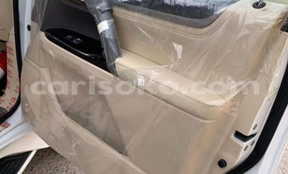 Acheter Occasion Voiture Lexus LX 570 Blanc à Kigali, Rwanda Acheter Occasion Voiture Lexus LX 570 Blanc à Kigali, Rwanda