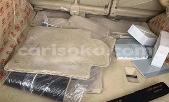 Acheter Occasion Voiture Lexus LX 570 Blanc à Kigali, Rwanda Acheter Occasion Voiture Lexus LX 570 Blanc à Kigali, Rwanda