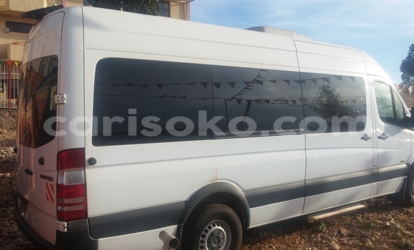 Buy Used Mercedes-Benz S–Class White Car in Kigali in Rwanda Buy Used Mercedes-Benz S–Class White Car in Kigali in Rwanda