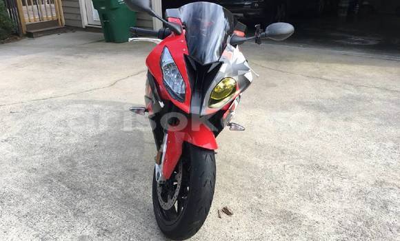 Sayi Na hannu Toyota RAV4 Noir Mota in Kigali a Rwanda Sayi Na hannu Toyota RAV4 Noir Mota in Kigali a Rwanda