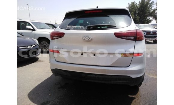 Sayi Imported Hyundai Tucson Autre Mota in Import - Dubai a Rwanda Sayi Imported Hyundai Tucson Autre Mota in Import - Dubai a Rwanda