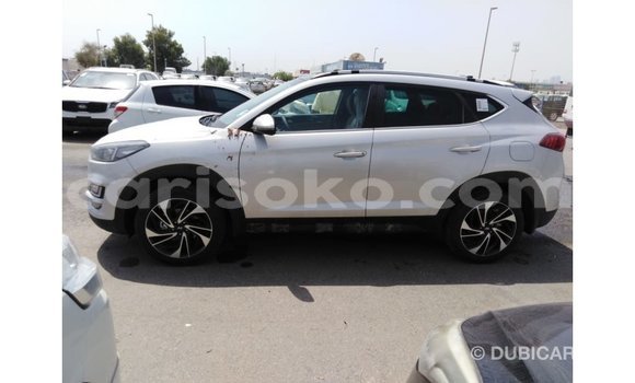 Sayi Imported Hyundai Tucson Autre Mota in Import - Dubai a Rwanda Sayi Imported Hyundai Tucson Autre Mota in Import - Dubai a Rwanda