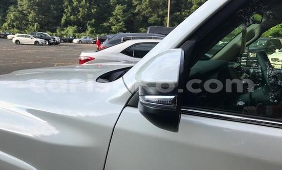 Sayi Na hannu Toyota 4Runner Blanc Mota in Kigali a Rwanda Sayi Na hannu Toyota 4Runner Blanc Mota in Kigali a Rwanda